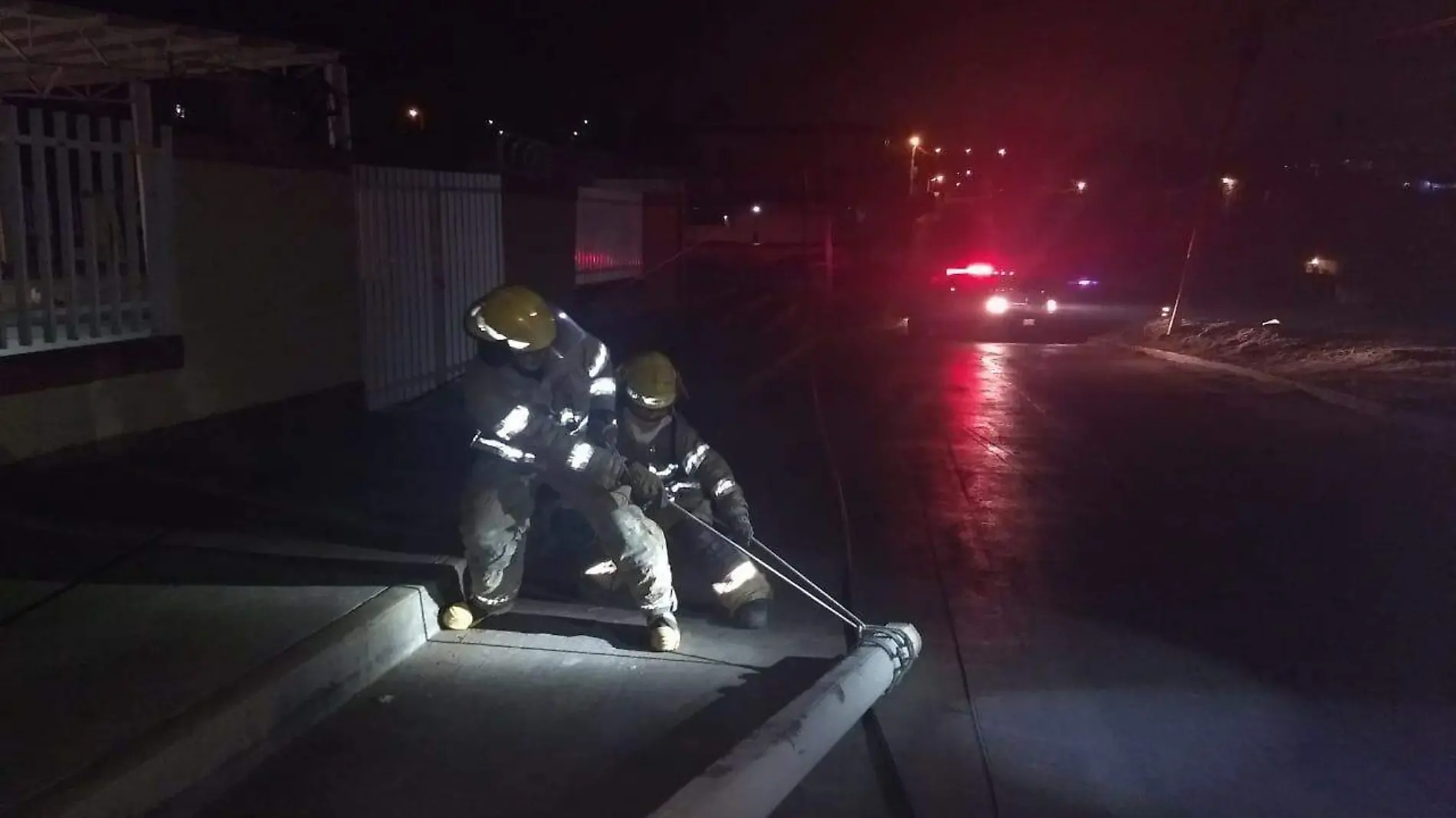 poste de luz bomberos